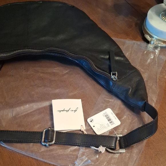 Free People Black Leather Bag - Picture 9 of 11